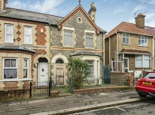 3 bedroom semi-detached house for sale in Rowley Road, Reading, RG2