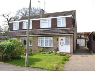 3 bedroom semi-detached house for sale in Sharpington Close, Galleywood, Chelmsford, CM2