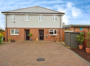 3 bedroom semi-detached house for sale in South East Road, Southampton, Hampshire, SO19
