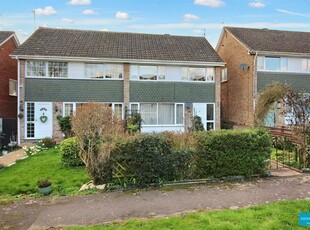 3 bedroom semi-detached house for sale in Stapleford Road, Southcote, Reading, RG30