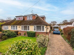 3 bedroom semi-detached house for sale in The Mall, Park Street, St. Albans, Hertfordshire, AL2