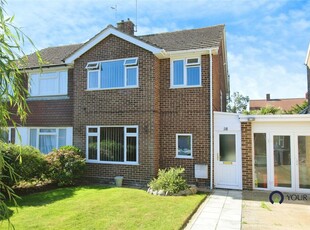 3 bedroom semi-detached house for sale in The Thatchings, Polegate, East Sussex, BN26