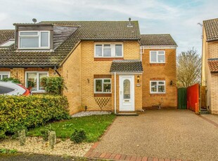 3 bedroom semi-detached house for sale in Thorpe Way, Cambridge, CB5