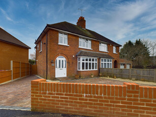 3 bedroom semi-detached house for sale in Winser Drive, Reading, RG30