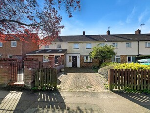 3 bedroom terraced house for sale in Alex Wood Road, Cambridge, CB4