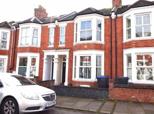 3 bedroom terraced house for sale in Birchfield Road, Northampton, NN1
