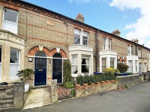 3 bedroom terraced house for sale in Blinco Grove, Cambridge, CB1