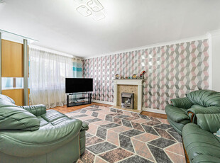 3 bedroom terraced house for sale in Bramford Lane, Ipswich, Suffolk, IP1