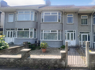 3 bedroom terraced house for sale in Brislington Hill, Brislington, Bristol, BS4