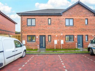 3 bedroom terraced house for sale in Broadlie Road, Neilston, Glasgow, G78