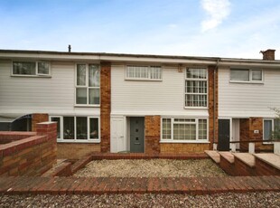 3 bedroom terraced house for sale in Buchanan Drive, Luton, LU2