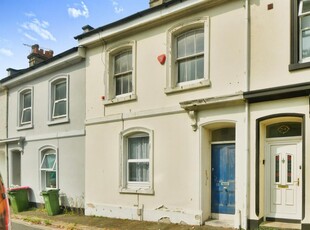 3 bedroom terraced house for sale in Clarence Place, Morice Town, Plymouth, PL2