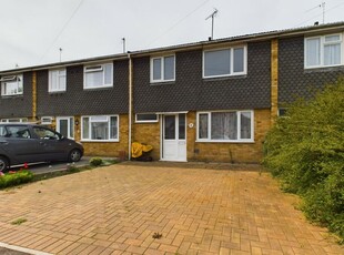 3 bedroom terraced house for sale in Cliveden Close, Cambridge, CB4