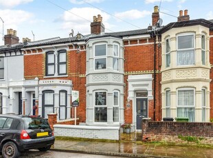 3 bedroom terraced house for sale in Farlington Road, Portsmouth, PO2