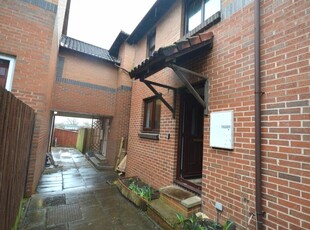 3 bedroom terraced house for sale in Farm Hill, Exwick, Exeter, Devon, EX4
