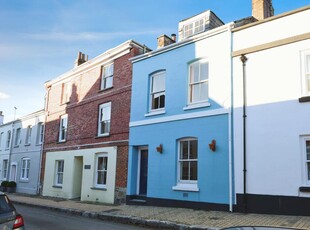 3 bedroom terraced house for sale in Fore Street, Plymouth, PL7