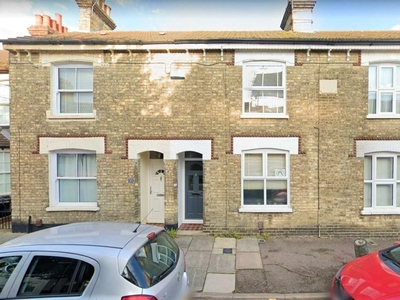 3 bedroom terraced house for sale in Gladstone Street, Bedford, MK41