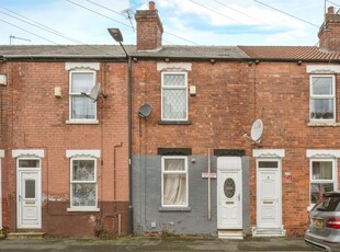 3 bedroom terraced house for sale in Great Central Avenue, Balby, Doncaster, DN4