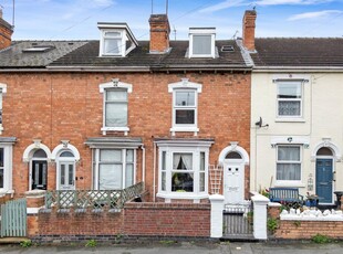 3 bedroom terraced house for sale in Hamilton Road, Worcester, WR5