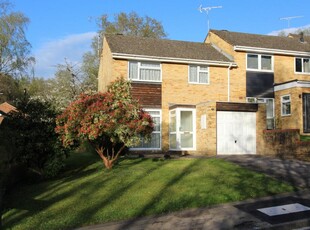 3 bedroom terraced house for sale in Hawfinch Close, Southampton, SO16