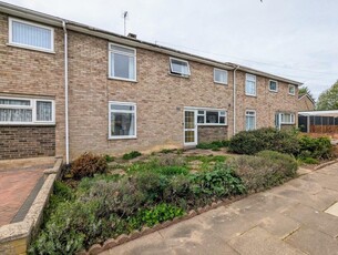3 bedroom terraced house for sale in Hunter Road, Bury St. Edmunds, IP32