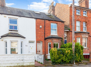 3 bedroom terraced house for sale in James Street East Oxford, OX4