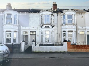 3 bedroom terraced house for sale in Laburnum Grove, Portsmouth, PO2
