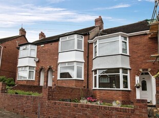 3 bedroom terraced house for sale in Latimer Road, Exeter, EX4