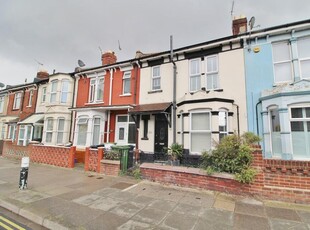3 bedroom terraced house for sale in Milton Road, Southsea, PO4