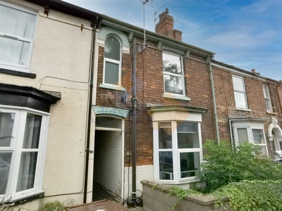 3 bedroom terraced house for sale in Newland Street West, Lincoln, LN1