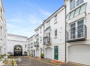 3 bedroom terraced house for sale in Norfolk Buildings, Brighton, East Sussex, BN1