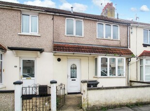 3 bedroom terraced house for sale in Northampton Street, Swindon, SN1