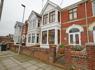 3 bedroom terraced house for sale in Salisbury Road, Cosham, Portsmouth , PO6