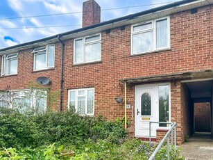 3 bedroom terraced house for sale in Shelley Avenue, Paulsgrove, PO6