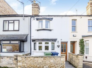 3 bedroom terraced house for sale in Temple Cowley, Oxford, OX4
