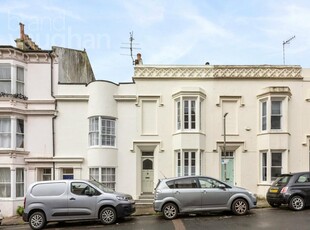 3 bedroom terraced house for sale in Temple Street, Brighton, East Sussex, BN1