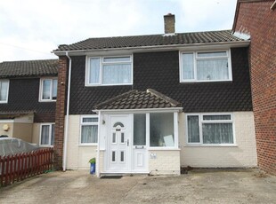 3 bedroom terraced house for sale in Tunstall Road, Thornhill, Southampton, SO19 6NZ, SO19