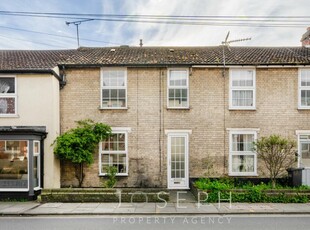 3 bedroom terraced house for sale in Woodbridge Road, Ipswich, IP4