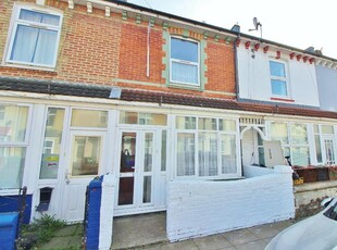 3 bedroom terraced house for sale in Wymering Road, North End, PO2