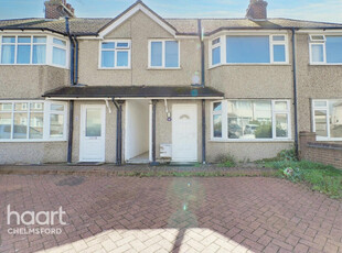 3 bedroom terraced house for sale in Yarwood Road, Chelmsford, CM2
