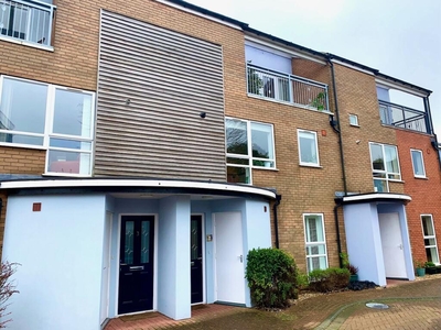 3 bedroom town house for sale in Burton Mews, Lincoln, LN1