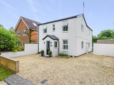4 Bed House To Rent in Windlesham Road, West End, GU24 - 664