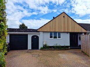 4 bedroom bungalow for sale in Orchard Close, Normandy, Surrey, GU3
