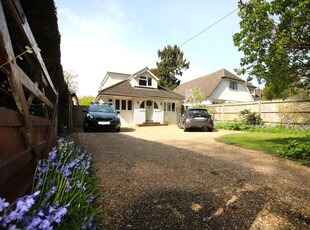 4 bedroom detached bungalow for sale in West End, Southampton, SO30