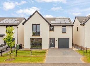 4 bedroom detached house for sale in 53 Meadowsweet Drive, Edinburgh, EH4 8FD, EH4