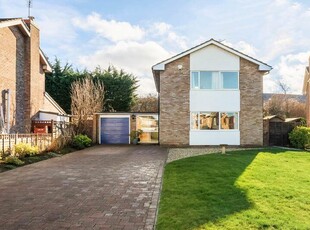 4 bedroom detached house for sale in Aycote Close, Gloucester, GL4