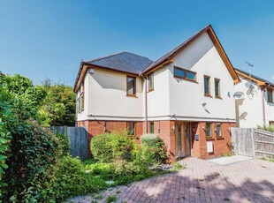 4 bedroom detached house for sale in Bassett Avenue, Southampton, Hampshire, SO16