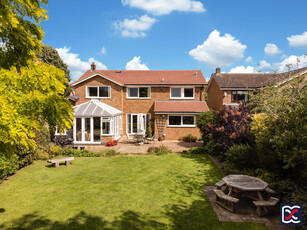 4 bedroom detached house for sale in Berry Lane, Wootton, Northampton, NN4