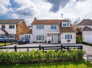 4 bedroom detached house for sale in Blackmore Road, Brentwood, CM15