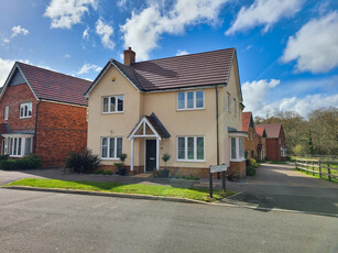 4 bedroom detached house for sale in Bodding Avenue, Nursling, SO16